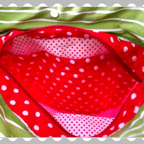 Ballontasche "Rot mit weißen Punkten/Grün Streifen"