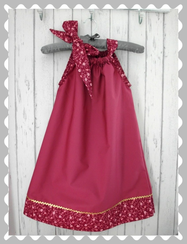 Kleid / Hängerchen "Bordeaux/Blümchen"