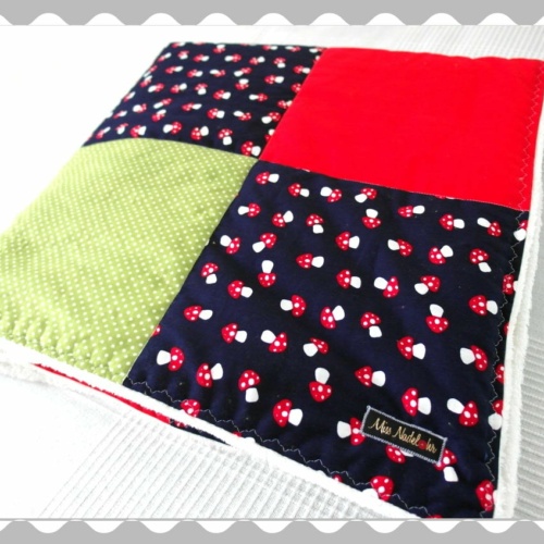 Patchwork - / Krabbeldecke "Fliegenpilze"