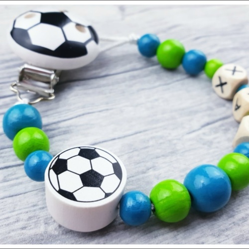 Schnullerkette "Fussball mit Fussballclip", mit Wunschfarben