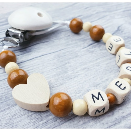 Schnullerkette "Herz in Beige" mit Deinen Wunschfarben