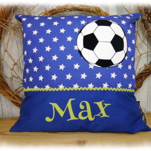 Kissen "Fussball aus Velour", individualisierbar, mit Wunschstoff